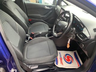 /photos/9849/3eb776fc-b0ec-4729-b39b-681ad1a08c3f_i320x240.jpg