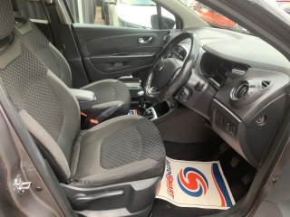 /photos/9849/8f430996-6bc1-cb65-1d97-514242490abc_i320x240.jpg